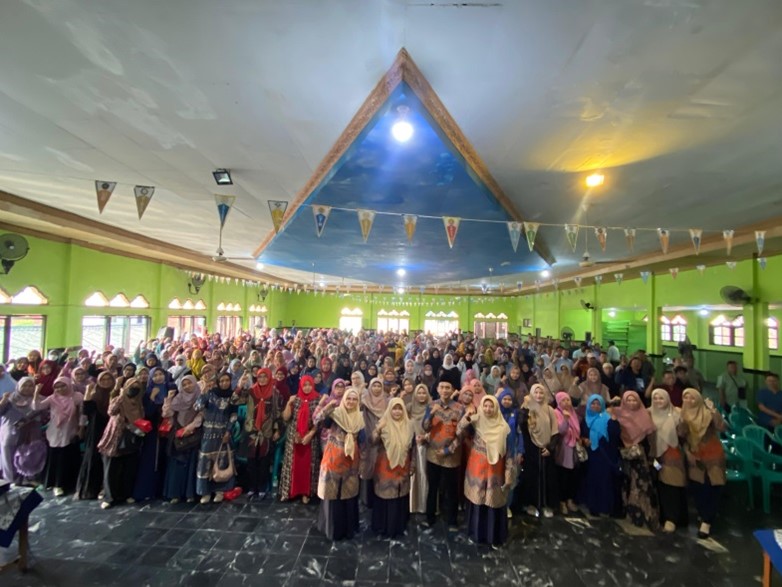 SMA Wachid Hasyim 2 Taman Gelar Parenting dan Sosialisasi Program Sekolah